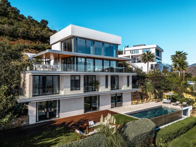 6 Makuuhuoneen Huvila Marbella