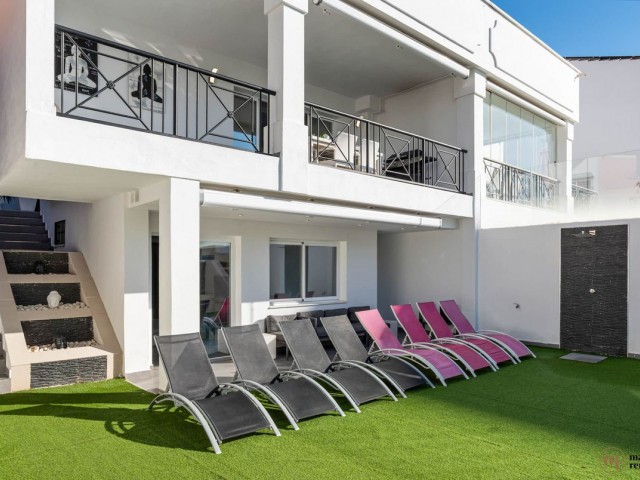 6 Bedrooms Villa in Marbella