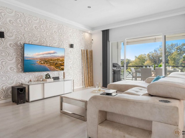 6 Bedrooms Villa in Marbella