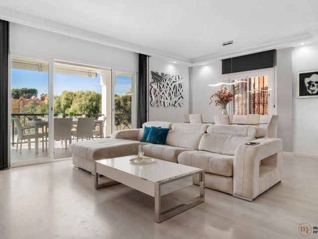 6 Bedrooms Villa in Marbella