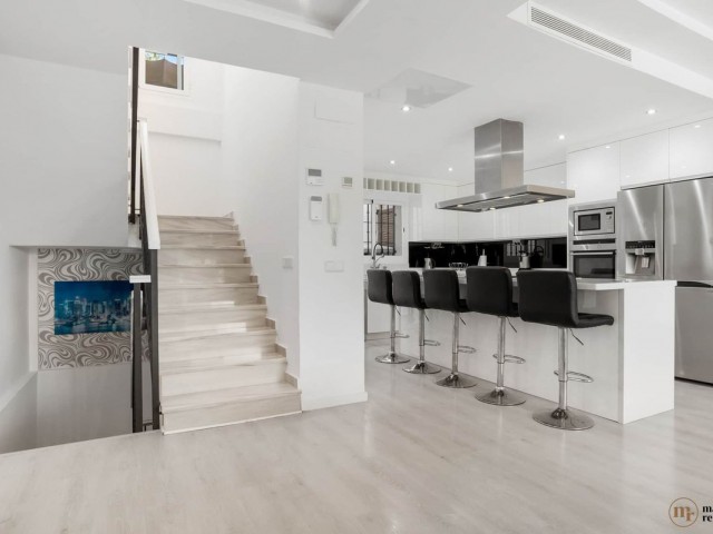 6 Bedrooms Villa in Marbella