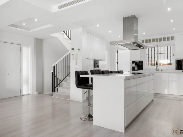 6 Bedrooms Villa in Marbella