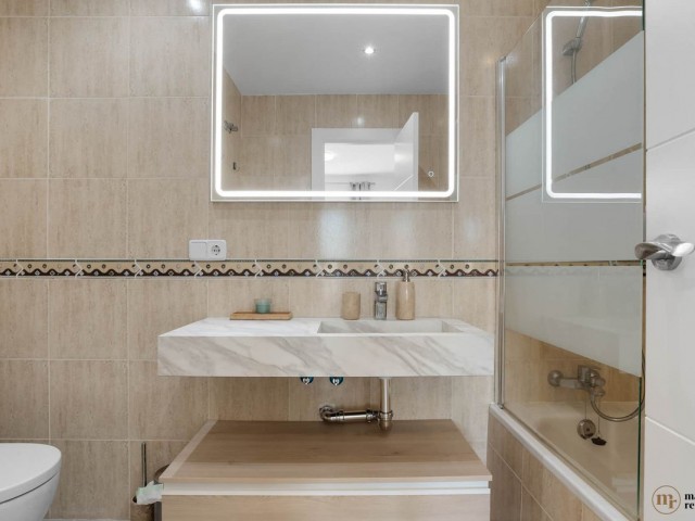 6 Bedrooms Villa in Marbella