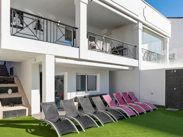 6 Bedrooms Villa in Marbella