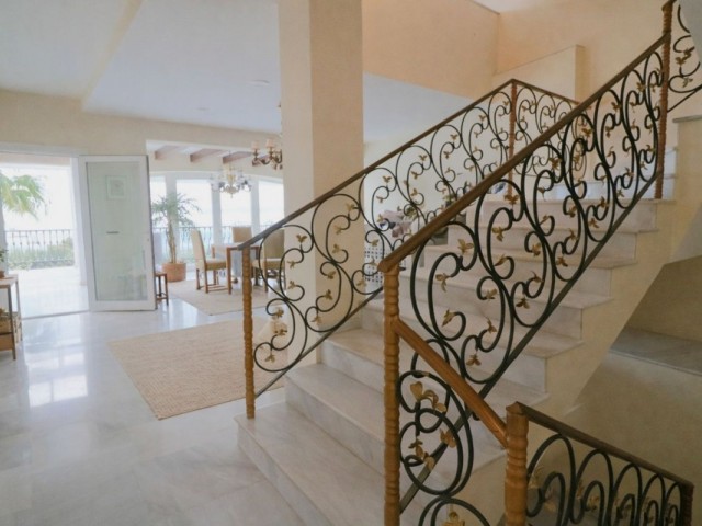 4 Makuuhuoneen Rivitalo Mijas