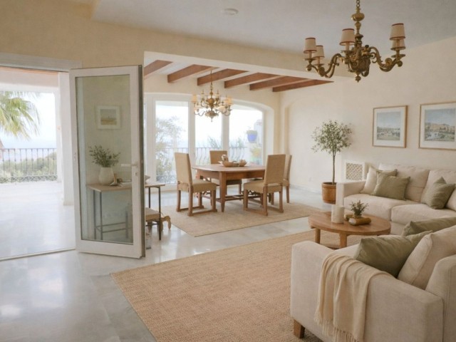 4 Makuuhuoneen Rivitalo Mijas