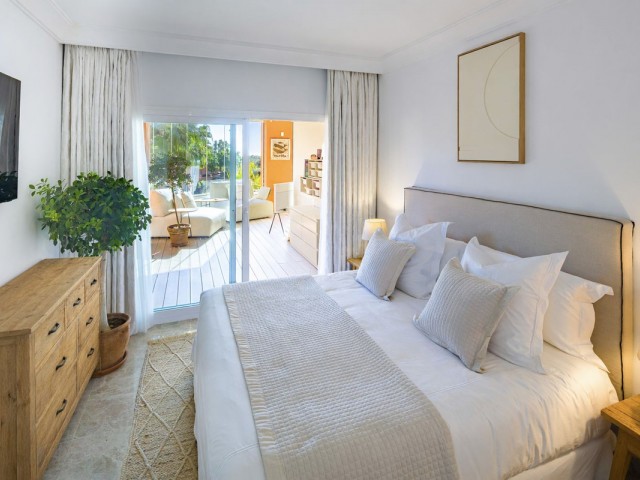 4 Schlafzimmer Apartment in Nueva Andalucía