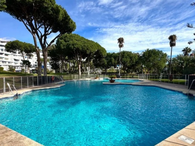 2 Bedrooms Apartment in Marbella