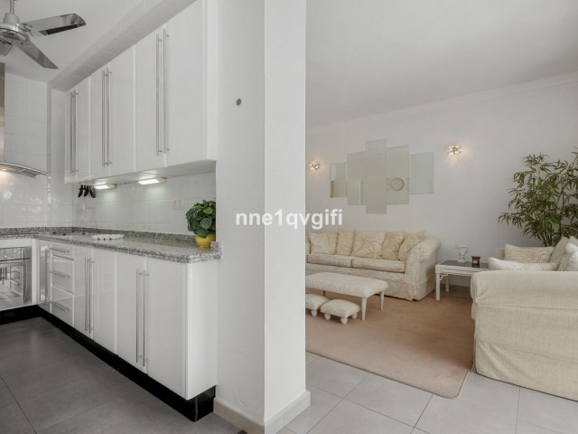 Apartment, Nagüeles, R5346592