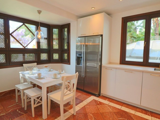 5 Schlafzimmer Villa in Guadalmina Alta