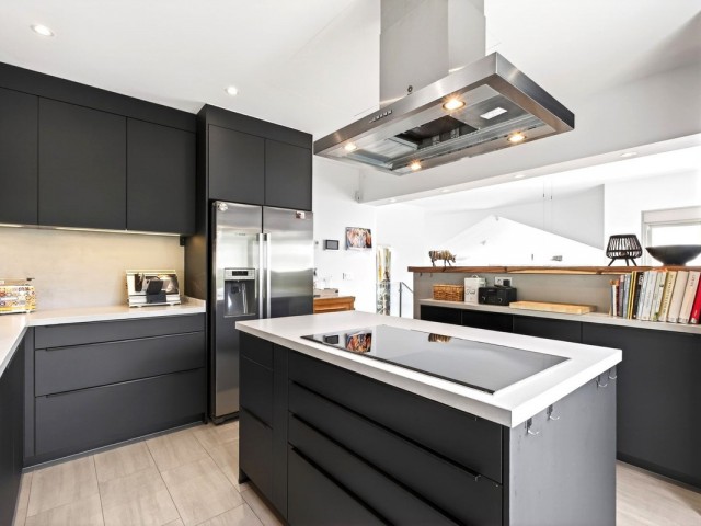 5 Makuuhuoneen Huvila Valtocado