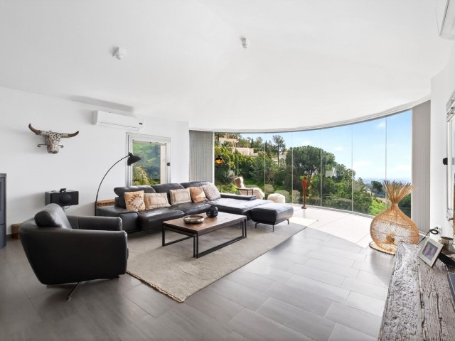 5 Makuuhuoneen Huvila Valtocado