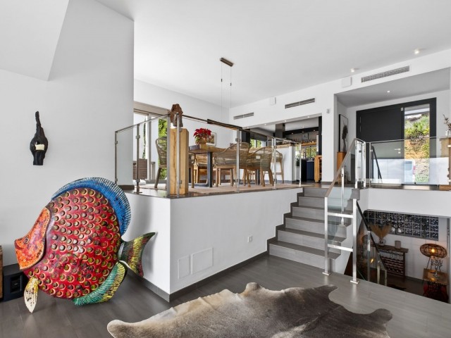 5 Makuuhuoneen Huvila Valtocado