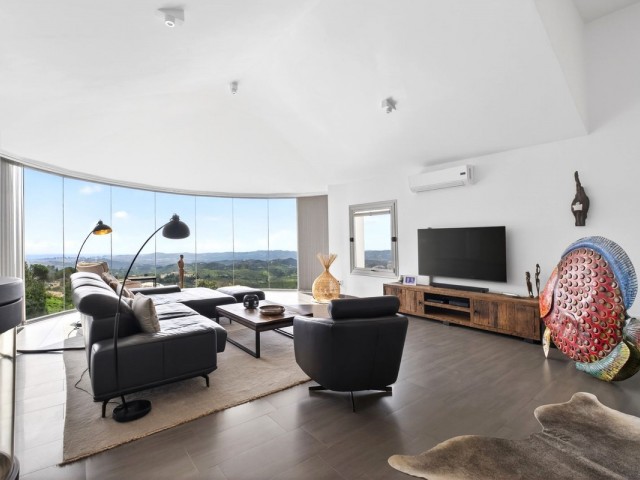 5 Slaapkamer Villa in Valtocado