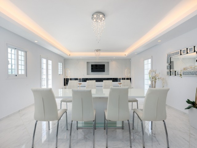 3 Schlafzimmer Reihenhaus in Nueva Andalucía