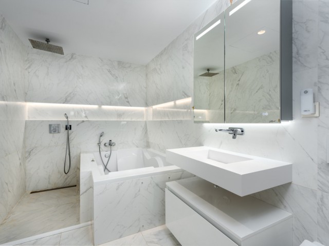 3 Slaapkamer Rijtjeshuis in Nueva Andalucía