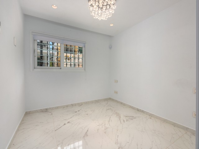 3 Slaapkamer Rijtjeshuis in Nueva Andalucía