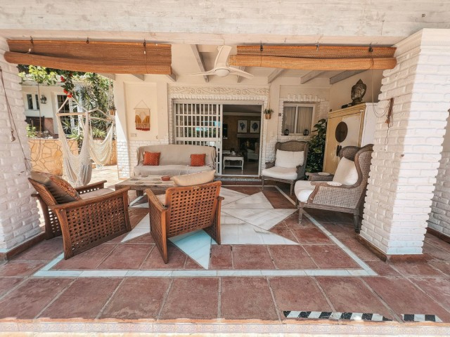 5 Schlafzimmer Villa in Nueva Andalucía