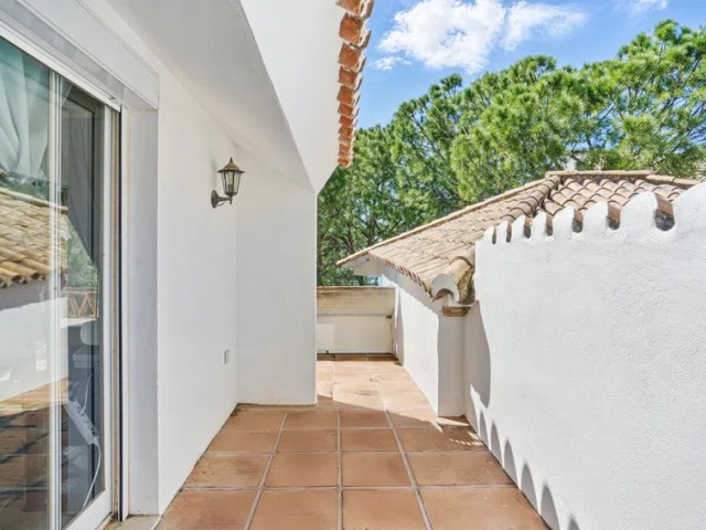 4 Schlafzimmer Apartment in Nueva Andalucía