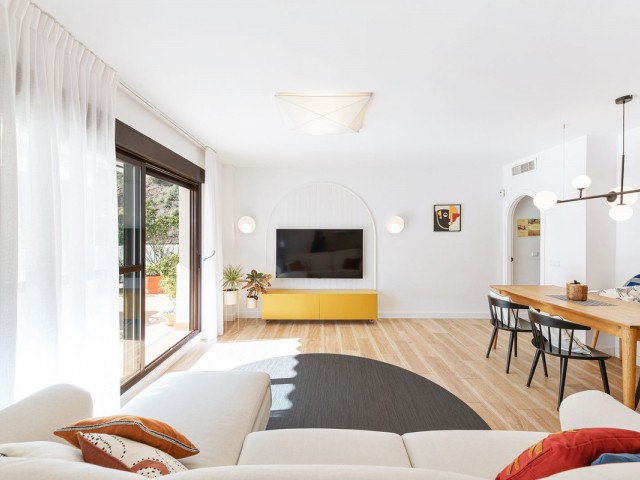 2 Bedrooms Apartment in Estepona