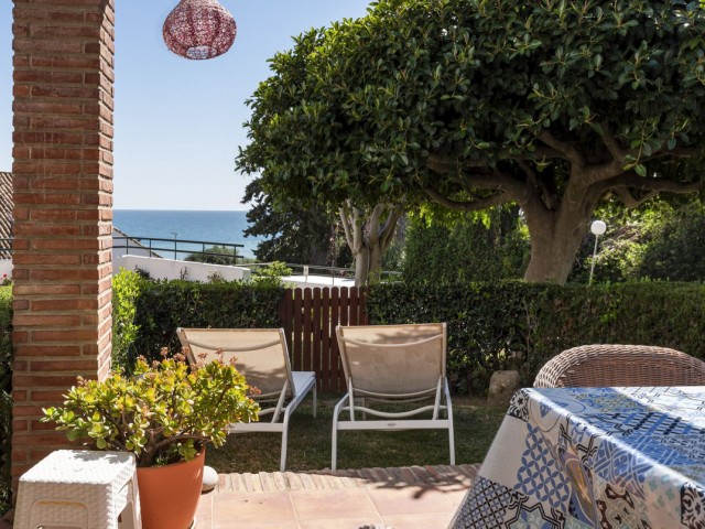 3 Bedrooms Townhouse in Estepona