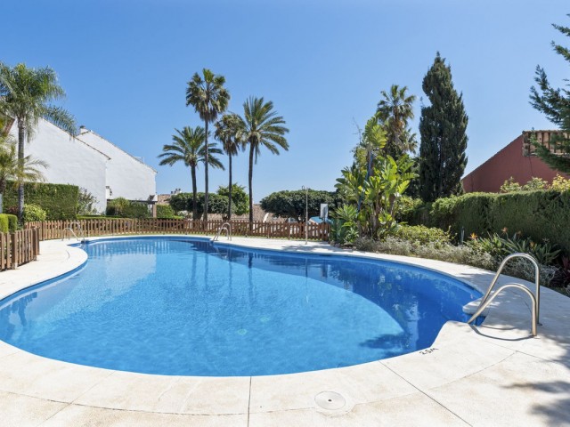 3 Bedrooms Townhouse in Estepona