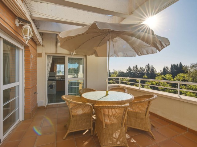 3 Bedrooms Apartment in Estepona