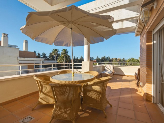 3 Bedrooms Apartment in Estepona