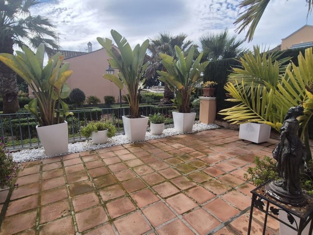 3 Bedrooms Townhouse in Marbella