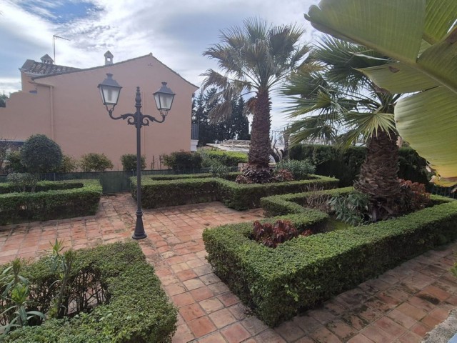 3 Bedrooms Townhouse in Marbella