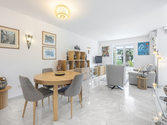 3 Bedrooms Townhouse in Marbella