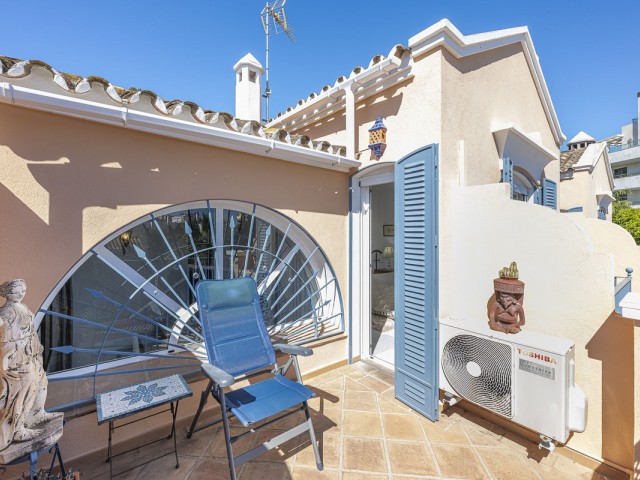 3 Bedrooms Townhouse in Marbella