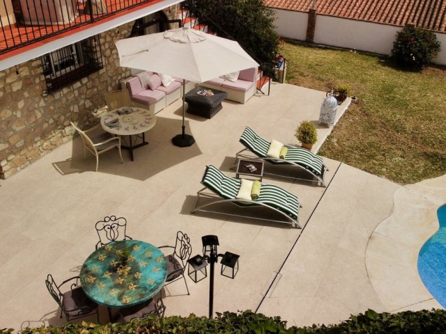 6 Bedrooms Villa in Mijas