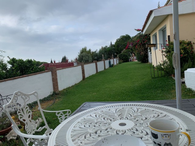 6 Bedrooms Villa in Mijas