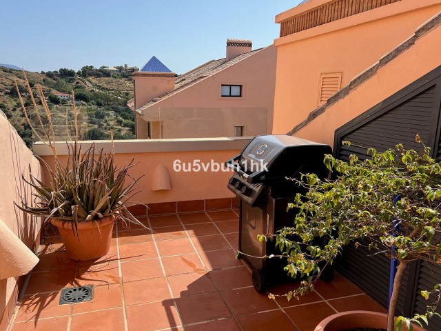3 Bedrooms Apartment in Calahonda