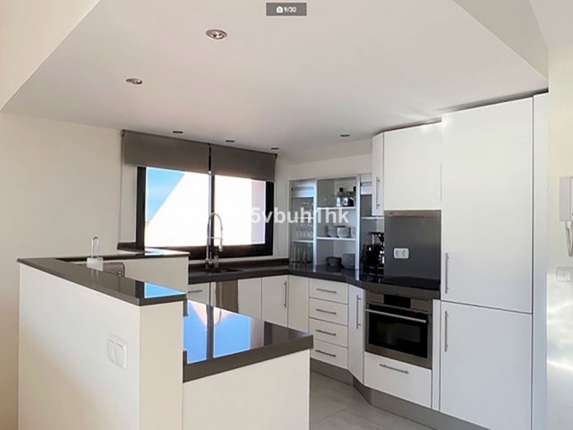 3 Bedrooms Apartment in Calahonda