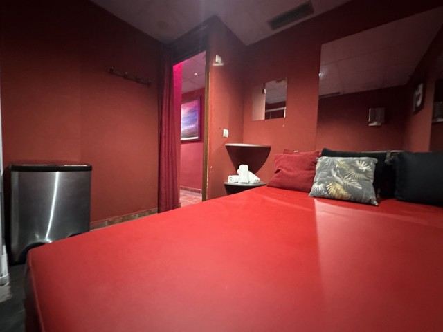 Comercial con 0 Dormitorios  en Marbella