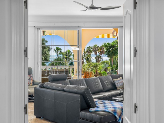 3 Bedrooms Villa in Estepona