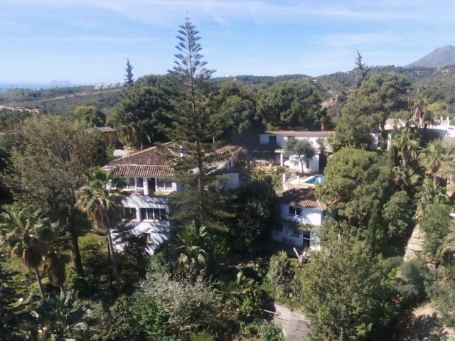 6 Schlafzimmer Villa in New Golden Mile