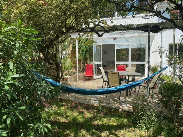 6 Schlafzimmer Villa in New Golden Mile