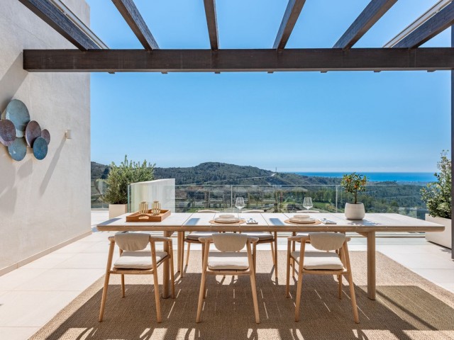 4 Bedrooms Apartment in Benahavís