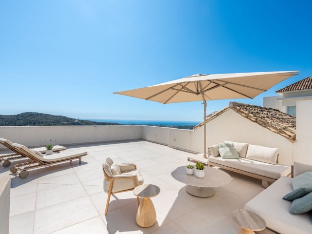 4 Bedrooms Apartment in Benahavís