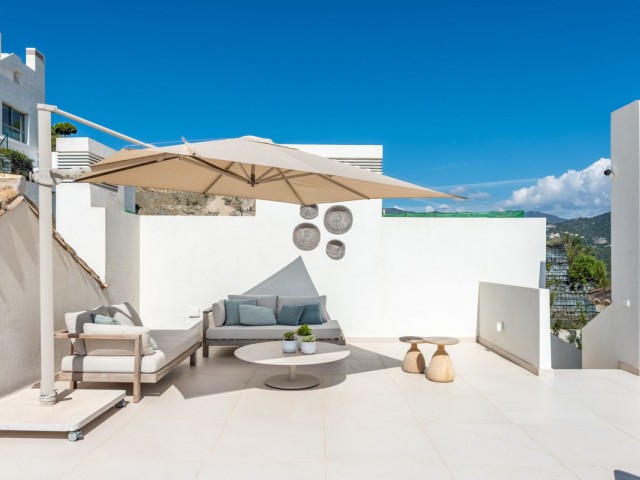 4 Bedrooms Apartment in Benahavís