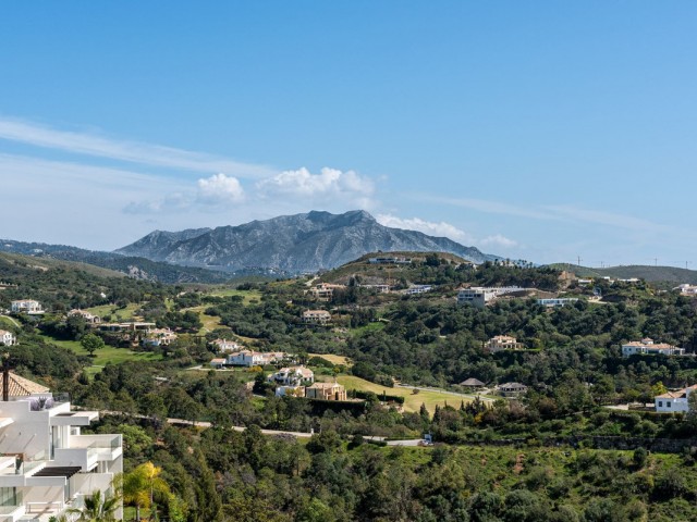 4 Bedrooms Apartment in Benahavís