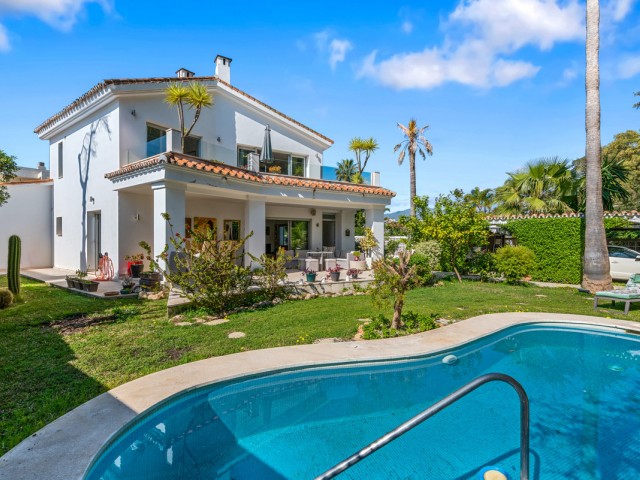 5 Schlafzimmer Villa in San Pedro de Alcántara