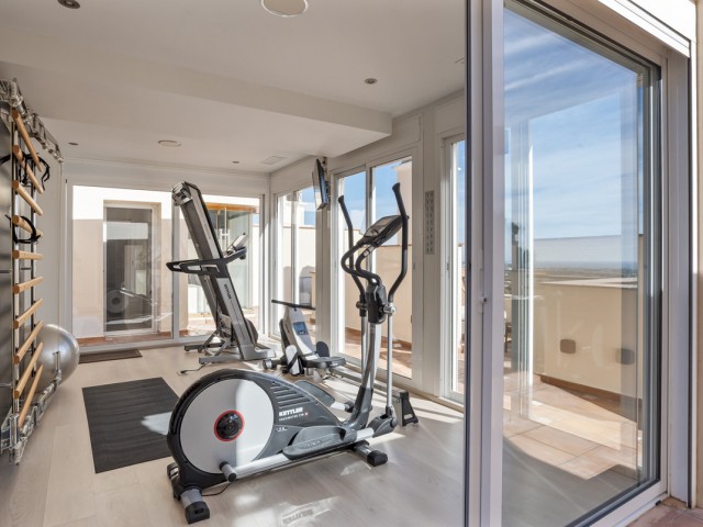 4 Bedrooms Apartment in Benahavís