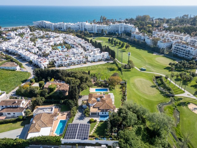 4 Schlafzimmer Villa in San Pedro de Alcántara