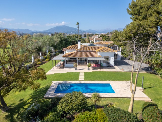 4 Schlafzimmer Villa in San Pedro de Alcántara
