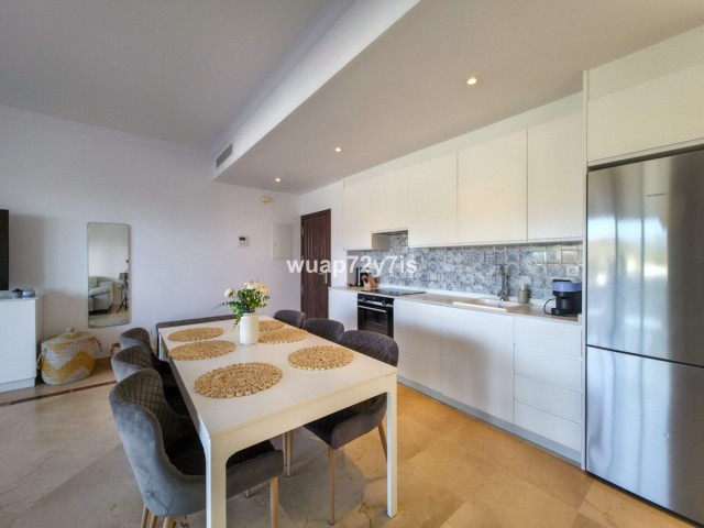 3 Bedrooms Apartment in Benahavís