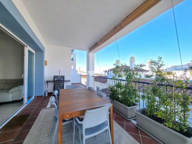 3 Bedrooms Apartment in Benahavís